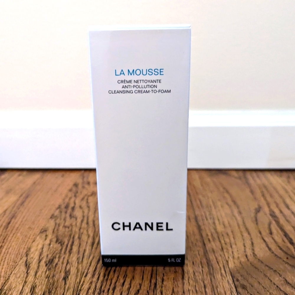 CHANEL La Mousse NIB